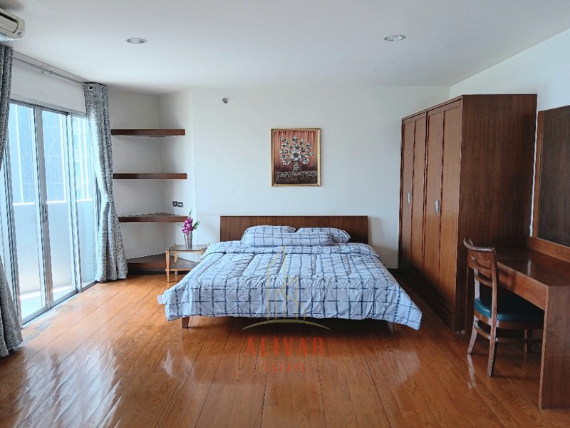 Condo for sale Wittayu Complex near BTS Ploenchit and Central Emb