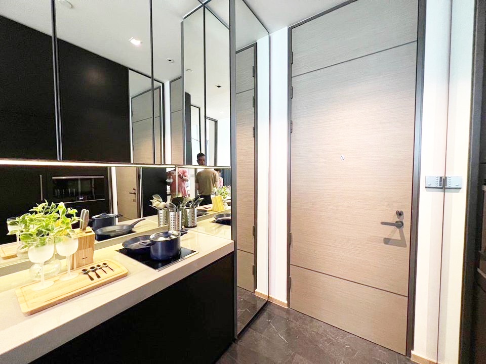 ให้เช่า คอนโด 28 Chidlom 1 ห้องนอน ใกล้ Central ชิดลม